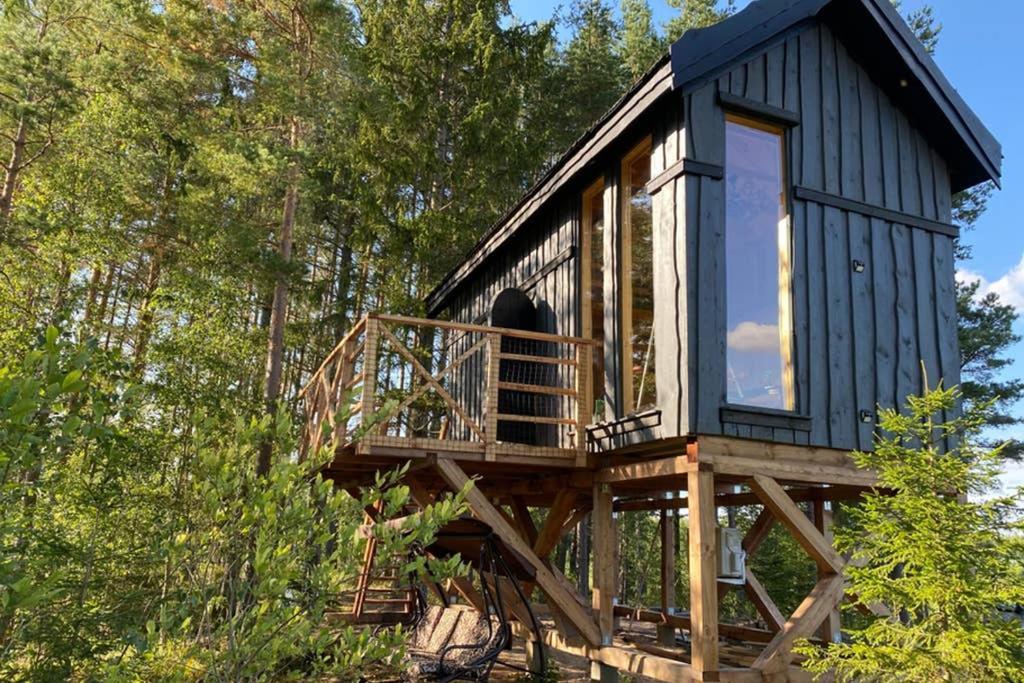 Viking House In The Tree! Jacuzzi, Sauna,Apkure! Lici  Exterior photo