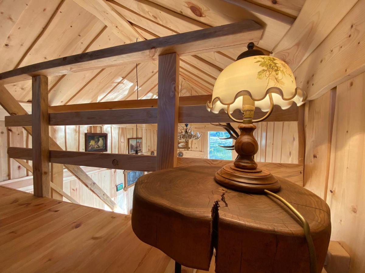 Viking House In The Tree! Jacuzzi, Sauna,Apkure! Lici  Exterior photo
