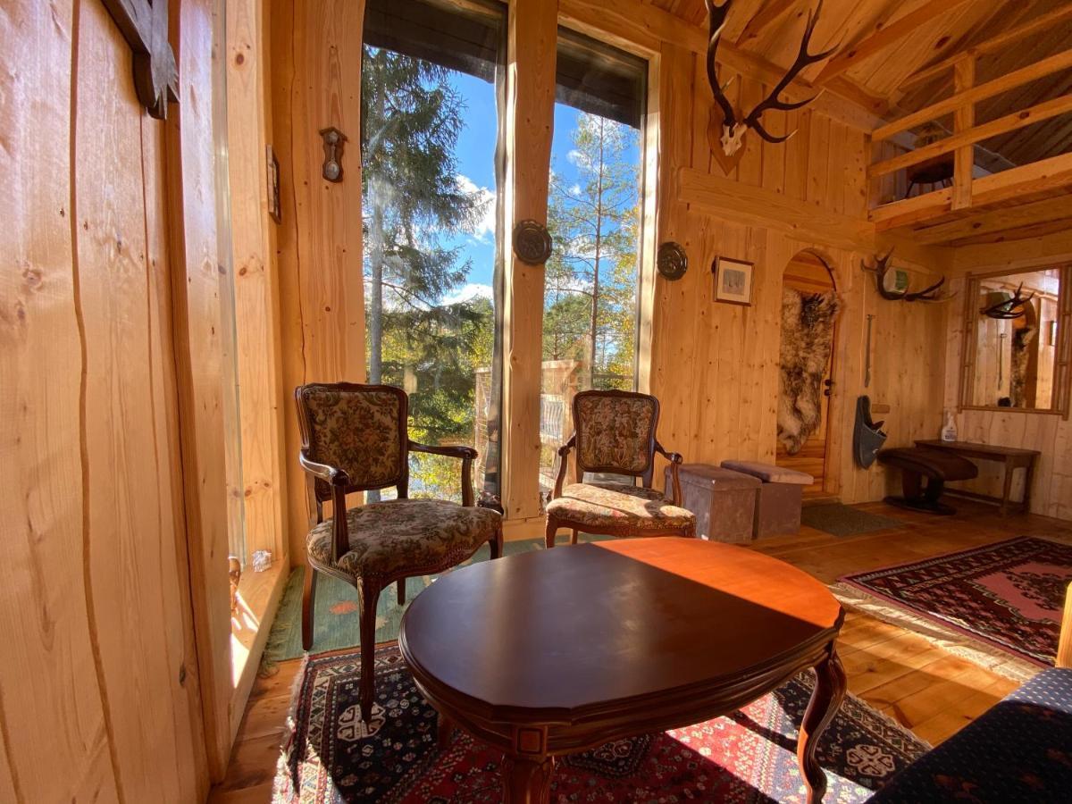 Viking House In The Tree! Jacuzzi, Sauna,Apkure! Lici  Exterior photo